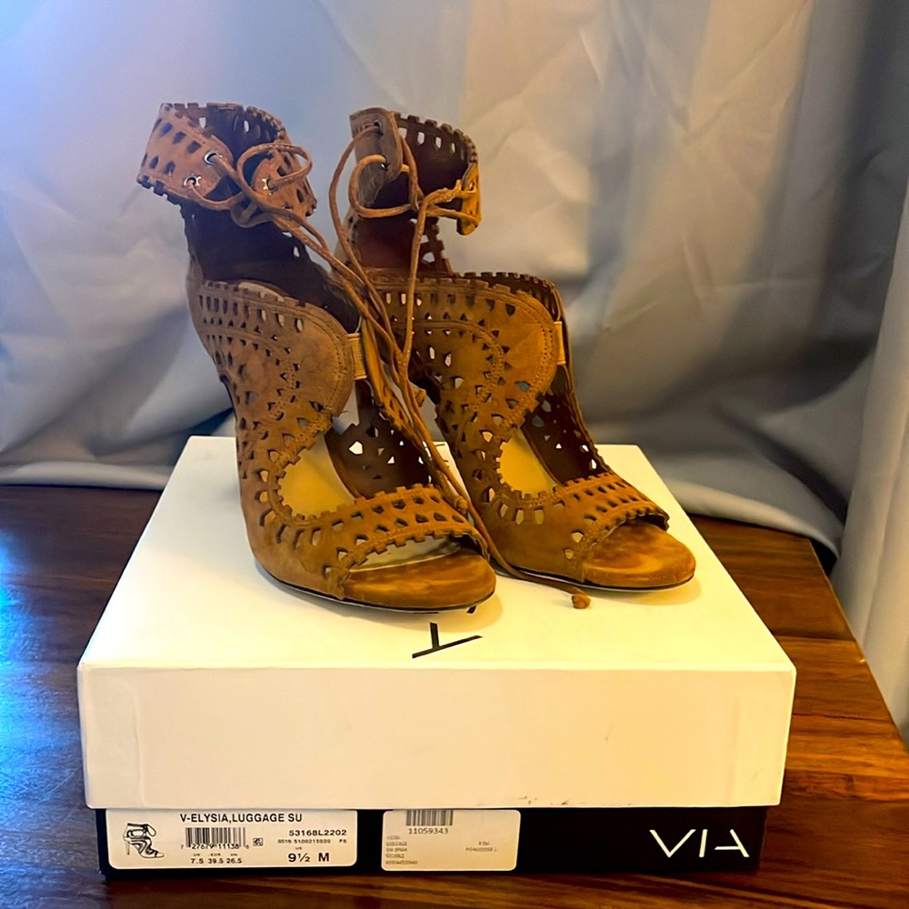 Via Spiga Elysia Heeled Sandal sz 9.5 with Box